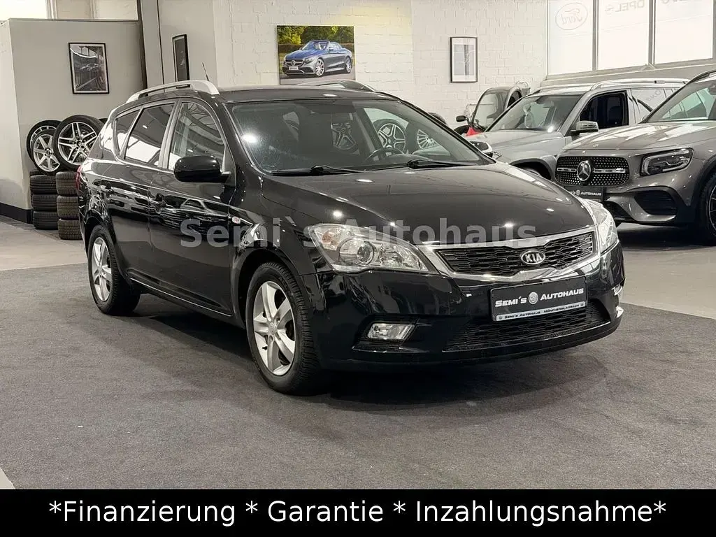 Gebraucht Kia Ceed 90 PS (66 kW) 2012 Schwarz Kleinwagen