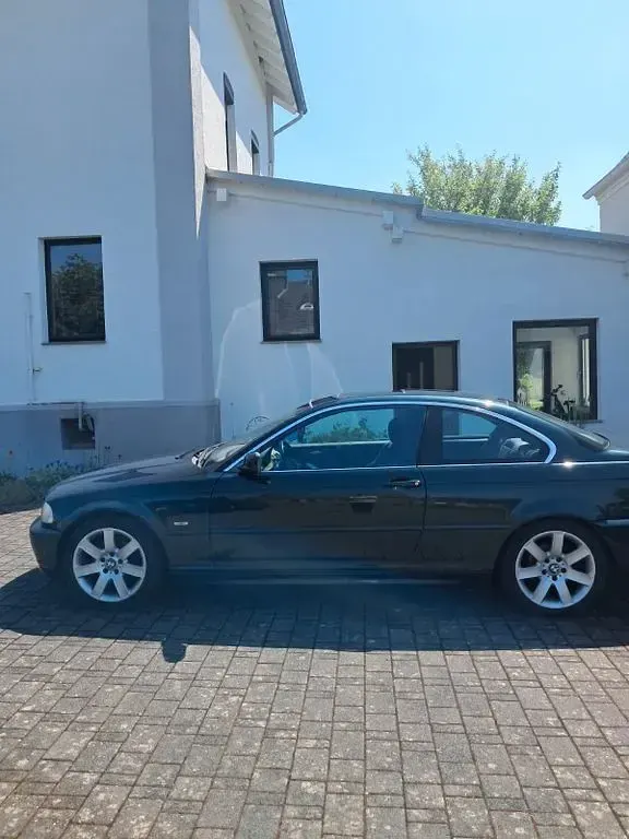Gebraucht BMW 320 170 PS (125 kW) 2001 Grün Coupé
