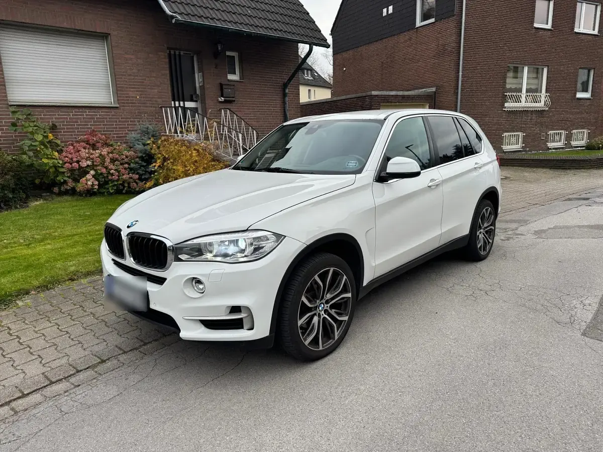 Gebraucht BMW X5 258 PS (189 kW) 2014 Weiß SUV