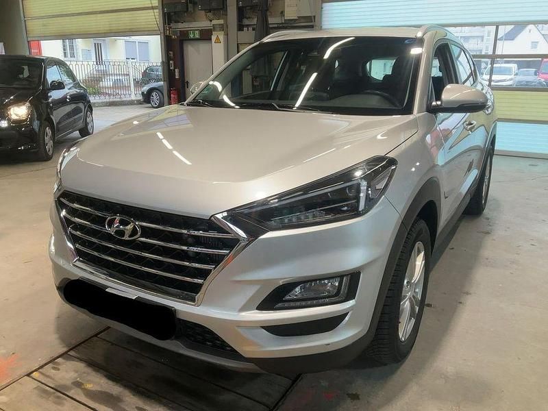 Silber Gebraucht 2019 Hyundai Tucson Trend SUV | 18.290 € (Fairer Preis) - Bild 1/1