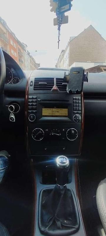 Silber Gebraucht 2008 Mercedes A150 Limousine | 5.200 € - Bild 1/4