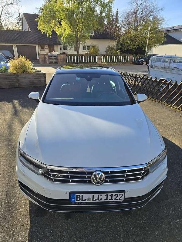 Gebraucht VW Passat Highline 190 PS (139 kW) 2016 Weiß Limousine