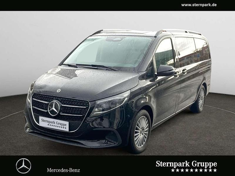 Obsidianschwarz Gebraucht 2024 Mercedes V250 Style Van / Kleinbus | 62.960 € (Guter Preis) - Bild 1/4