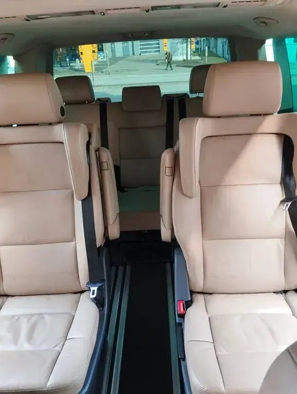 Gebraucht VW Multivan 179 PS (131 kW) 2011 Schwarz Van / Kleinbus