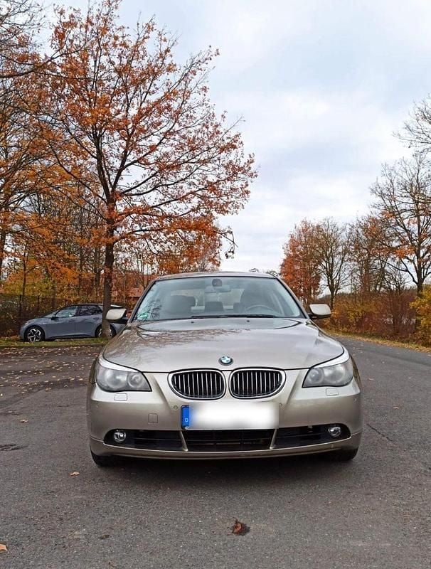 Gebraucht BMW 525 218 PS (160 kW) 2005 Braun Limousine