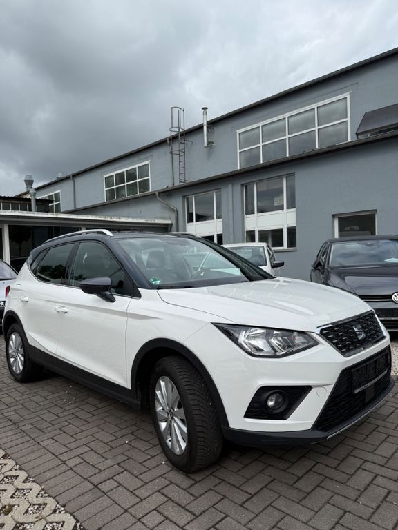Weiß Gebraucht 2018 Seat Arona XCELLENCE SUV | 16.700 € (Fairer Preis) - Bild 1/4