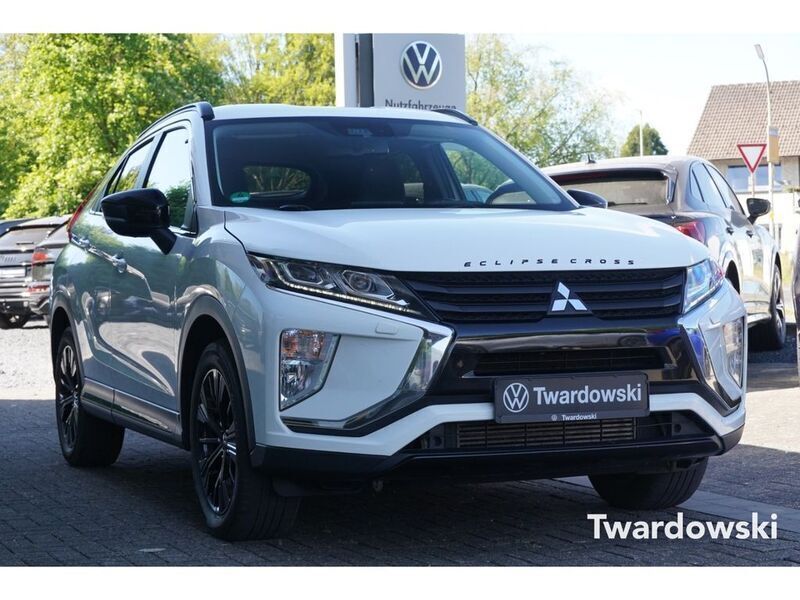 S) (weiss Gebraucht 2019 Mitsubishi Eclipse Cross Active SUV | 14.490 € (Teuer) - Bild 1/4