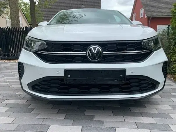 Gebraucht VW Taigo 95 PS (69 kW) 2023 Weiß SUV