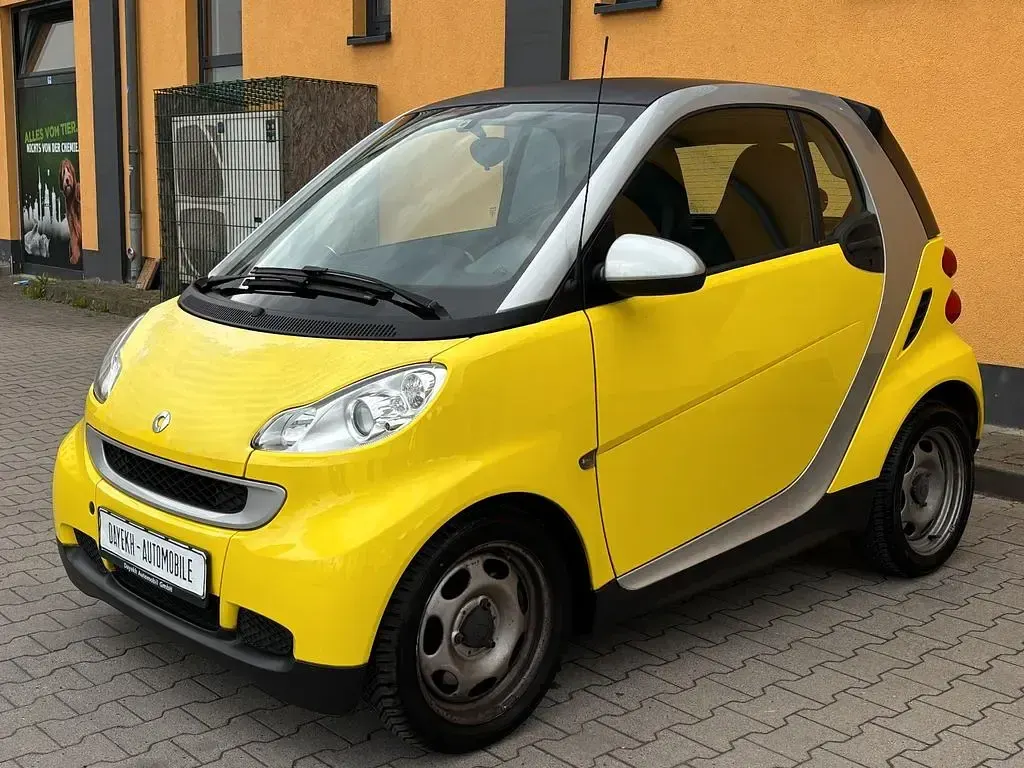 Gebraucht Smart ForTwo Coupé 61 PS (44 kW) 2014 Gelb Coupé