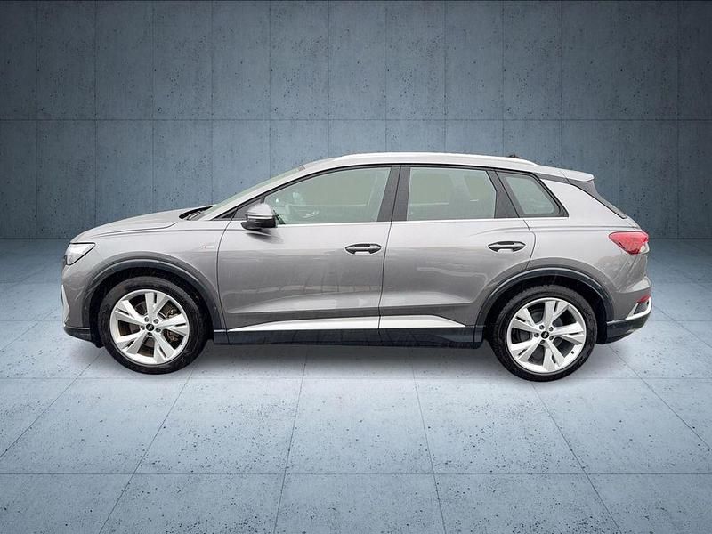 Gebraucht Audi Q4 e-tron S-Line 150 kW (204 PS) 2022 Taifungrau metallic SUV