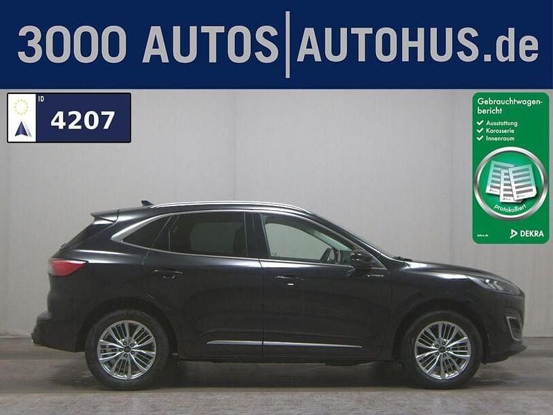 Obsidian schwarz metallic Gebraucht 2022 Ford Kuga Vignale SUV | 20.980 € (Superpreis) - Bild 1/4