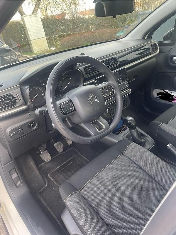 Gebraucht Citroën C3 Feel 83 PS (61 kW) 2017 Weiß Kleinwagen