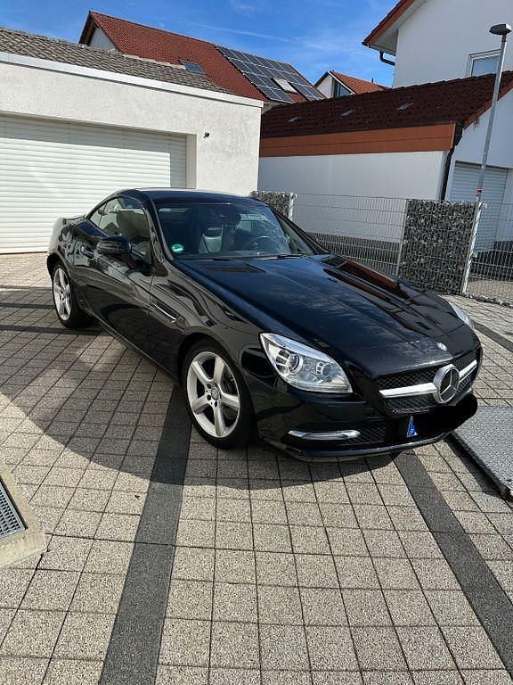 Schwarz Gebraucht 2015 Mercedes SLK250 Cabrio | 19.800 € (Fairer Preis) - Bild 1/4