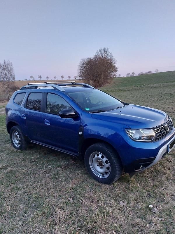 Gebraucht Dacia Duster Celebration 131 PS (96 kW) 2021 Blau SUV