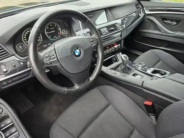 Używany BMW 520 184 KM (135 kW) 2012 Czarny Kombi