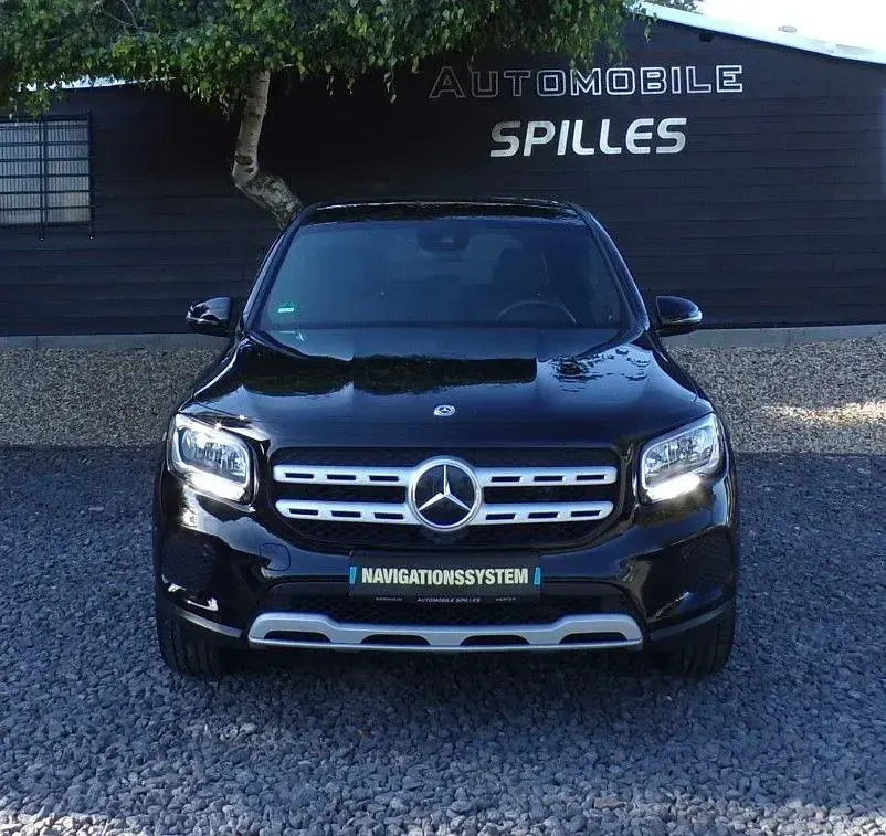 Gebraucht Mercedes GLB180 136 PS (100 kW) 2021 Schwarz SUV