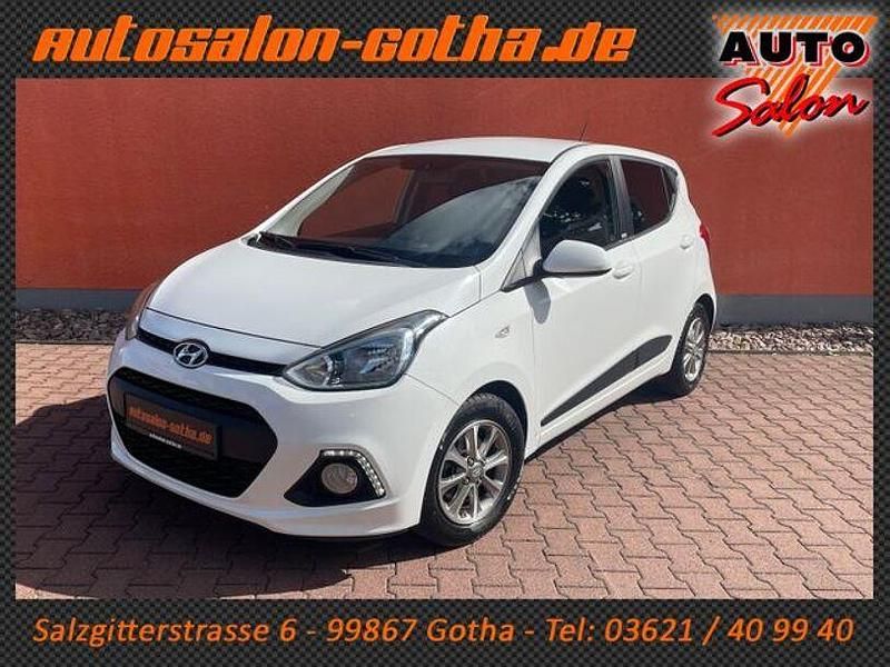 Weiß Gebraucht 2016 Hyundai i10 Passion Kleinwagen | 8.990 € (Fairer Preis) - Bild 1/4