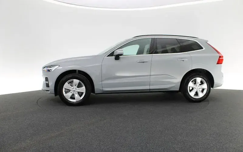 Gebraucht Volvo XC60 Core 197 PS (144 kW) 2024 Grau SUV