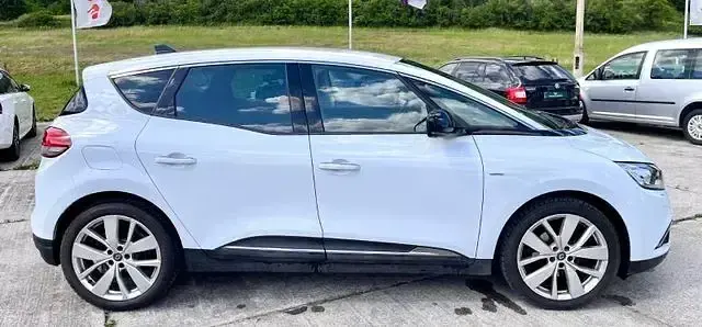 Gebraucht Renault Scénic IV LIMITED 116 PS (85 kW) 2018 Weiß Van / Kleinbus