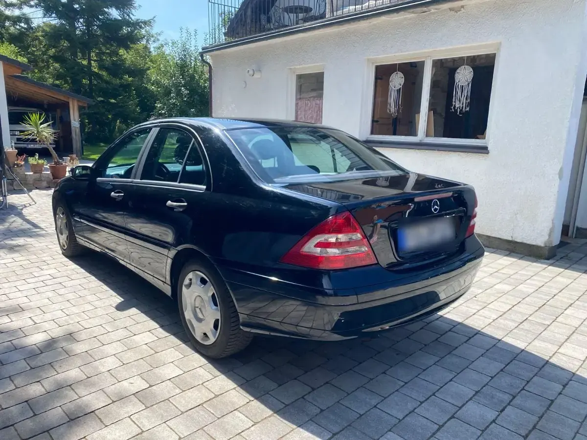 Gebraucht Mercedes C180 Classic 143 PS (105 kW) 2005 Schwarz Limousine