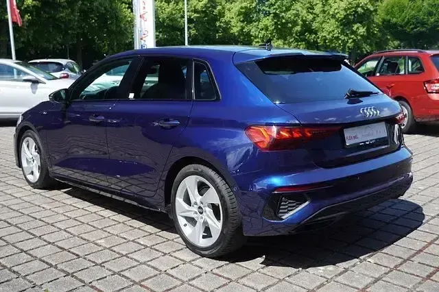 Gebraucht Audi A3 S-Line 150 PS (110 kW) 2022 Blau Limousine