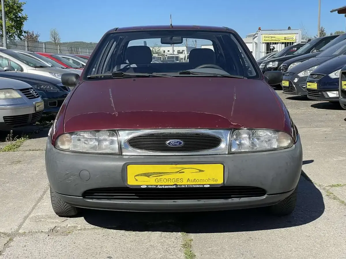 Gebraucht Ford Fiesta 60 PS (44 kW) 1998 Rot Kleinwagen