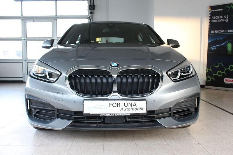 Gebraucht BMW 116 Advantage 109 PS (80 kW) 2022 Grau Kleinwagen