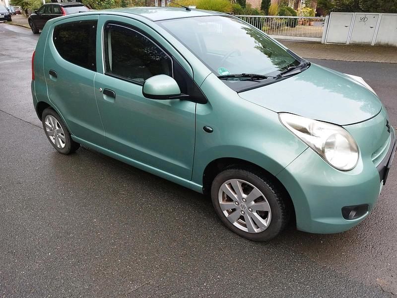 Grün Gebraucht 2009 Suzuki Alto Kleinwagen | 1.000 € (Fairer Preis) - Bild 1/4