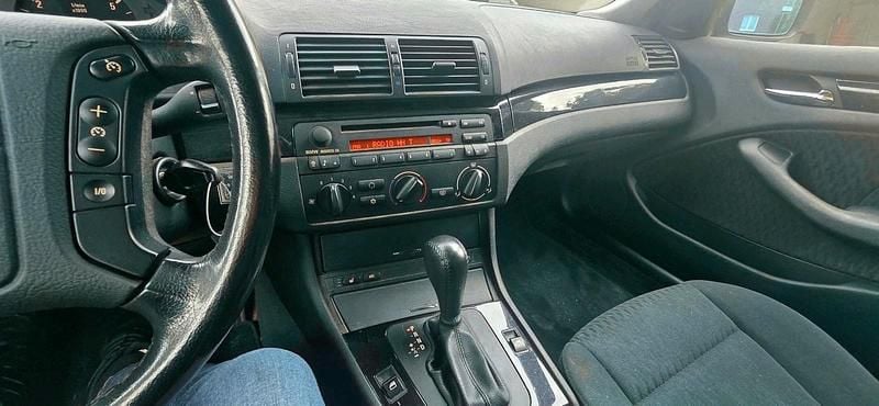 Gebraucht BMW 320 150 PS (110 kW) 2000 Andere farben Limousine