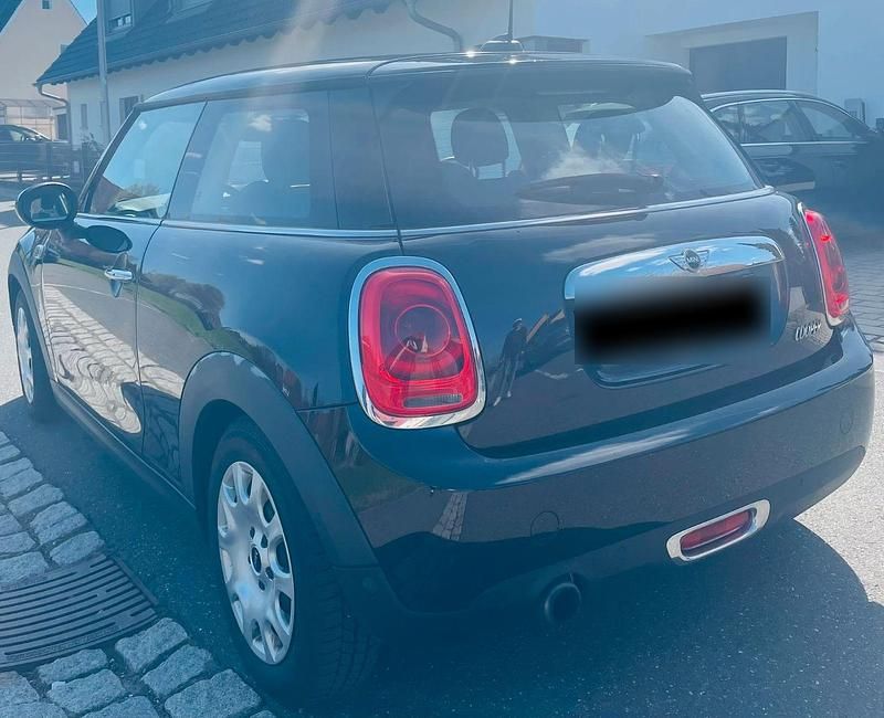 Second-hand Mini Cooper 136 CP (100 kW) 2016 Negru Hatchback