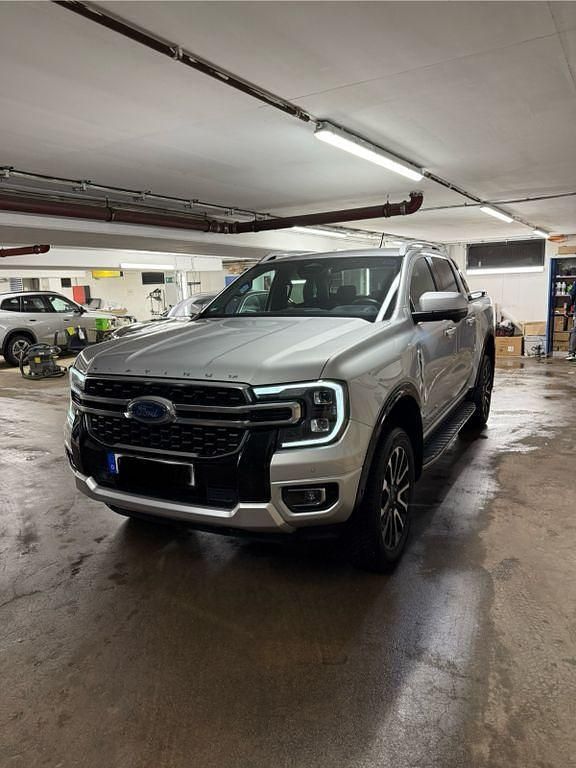 Gebraucht Ford Ranger Platinum 241 PS (177 kW) 2023 Silber Pickup