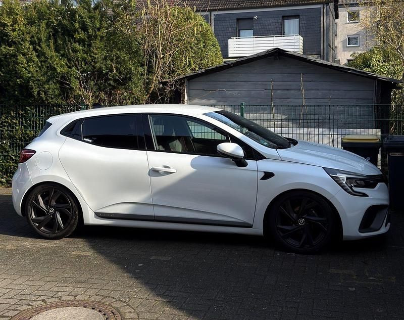 Gebraucht Renault Clio V R.S. 140 PS (102 kW) 2021 Weiß Kleinwagen