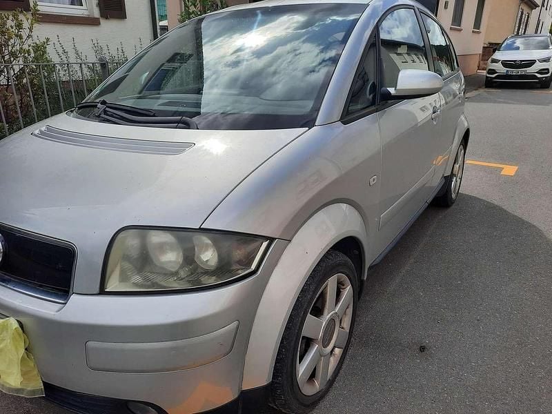 Silber Gebraucht 2002 Audi A2 Kleinwagen | 2.900 € (Guter Preis) - Bild 1/4