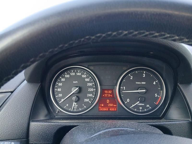 Gebraucht BMW X1 204 PS (150 kW) 2011 Silber SUV