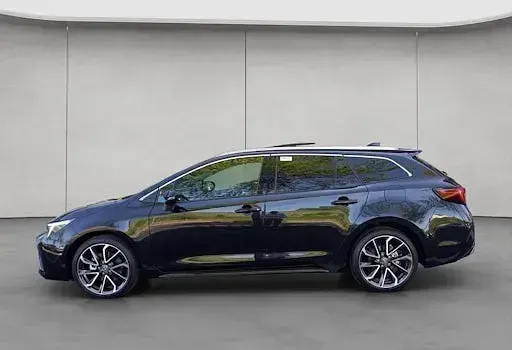 Neu Toyota Corolla Lounge 178 PS (130 kW) 2026 Schwarz Kombi