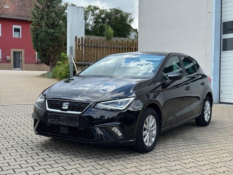 Schwarz Gebraucht 2018 Seat Ibiza Style Kleinwagen | 11.350 € (Guter Preis) - Bild 1/4