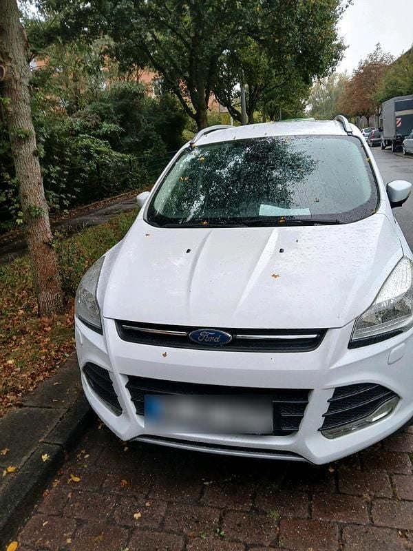 Gebraucht Ford Kuga 150 PS (110 kW) 2015 Weiß SUV