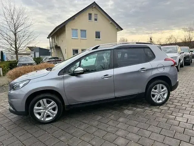 Gebraucht Peugeot 2008 131 PS (96 kW) 2019 Grau SUV
