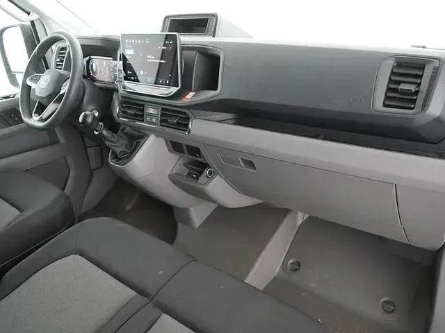 Gebraucht VW Crafter 177 PS (130 kW) 2025 Weißkeine angabe Van