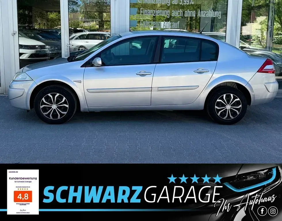Gebraucht Renault Mégane Avantage 111 PS (81 kW) 2009 Grau Limousine