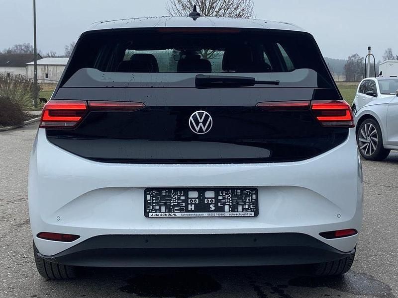Gebraucht VW ID.3 Pro Performance 150 kW (204 PS) 2021 Weiß Kleinwagen