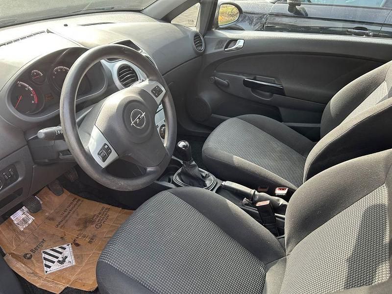 Gebraucht Opel Corsa Edition 69 PS (50 kW) 2012 Schwarz Kleinwagen