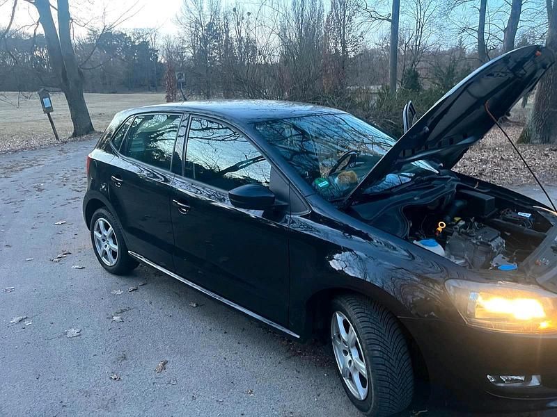 Gebraucht VW Polo 67 PS (49 kW) 2010 Schwarz Kleinwagen