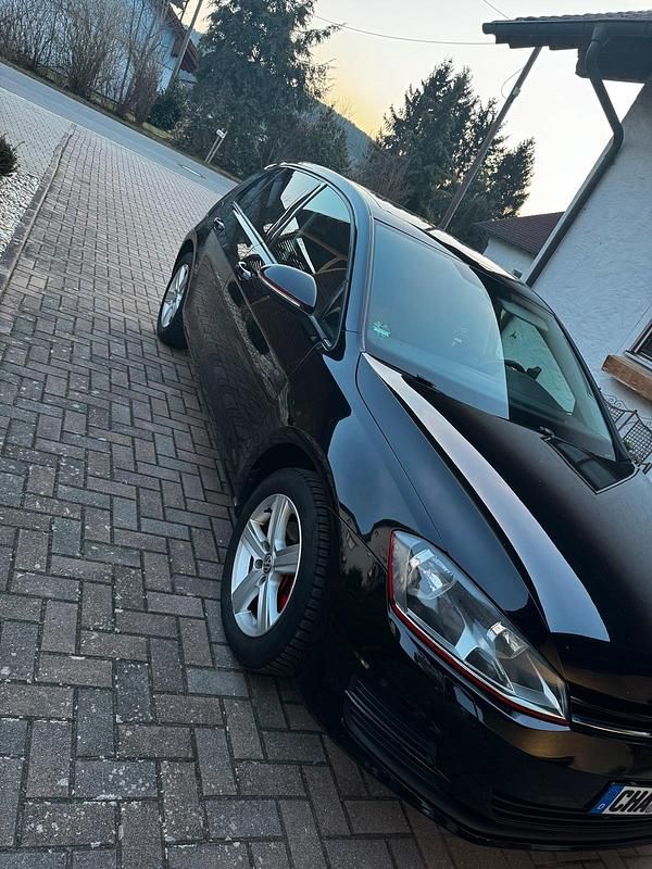 Gebraucht VW Golf VII 105 PS (77 kW) 2013 Schwarz Limousine