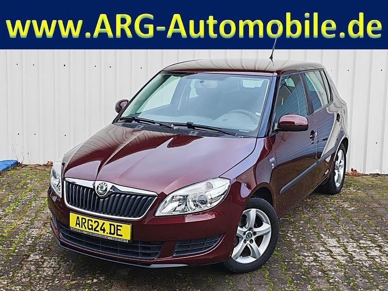 Gebraucht Skoda Fabia 70 PS (51 kW) 2011 Rot Kleinwagen