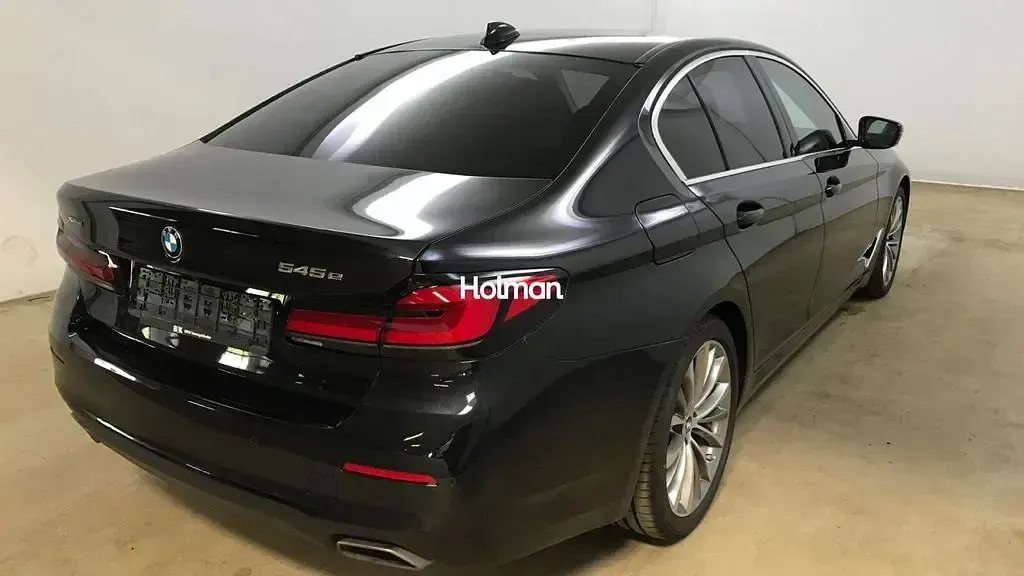Gebraucht BMW 545e 394 PS (289 kW) 2021 Schwarz Limousine