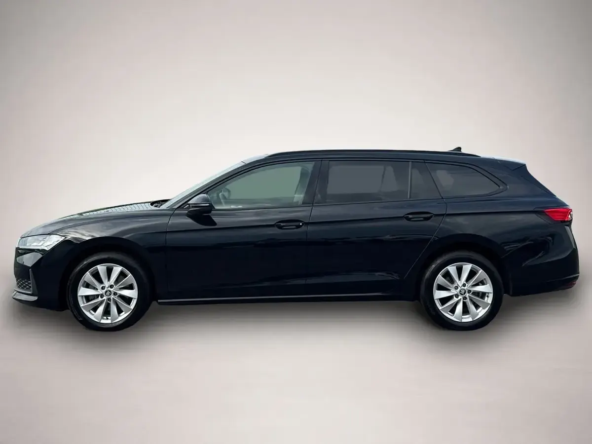 Gebraucht Skoda Superb Selection 150 PS (110 kW) 2025 Schwarz Kombi