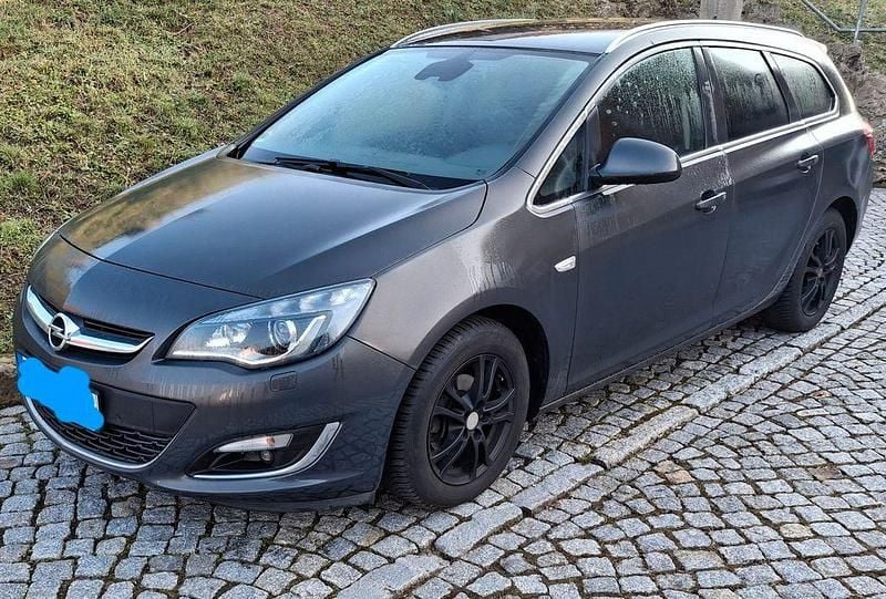 Gebraucht Opel Astra Innovation 140 PS (102 kW) 2016 Grau Kombi