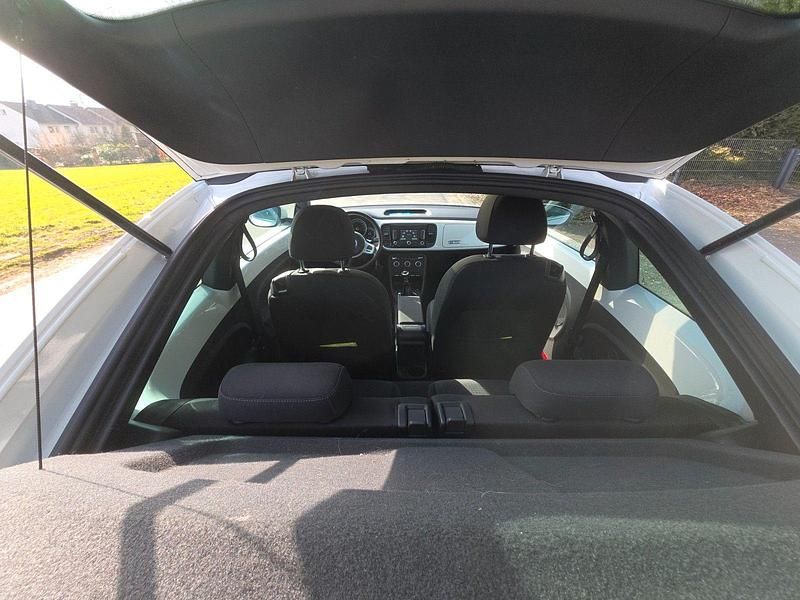 Second-hand VW Beetle Cup 105 CP (77 kW) 2015 Alb Hatchback