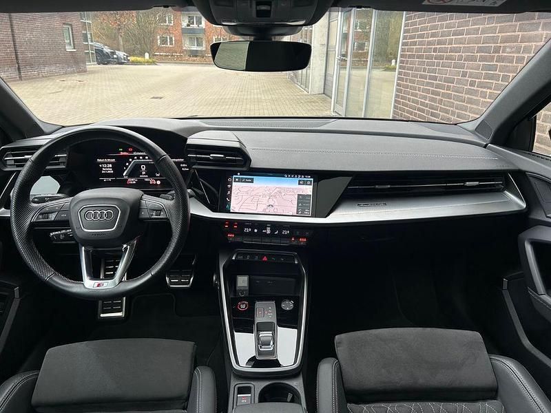 Gebraucht Audi S3 Ambiente 310 PS (228 kW) 2022 Schwarz Limousine